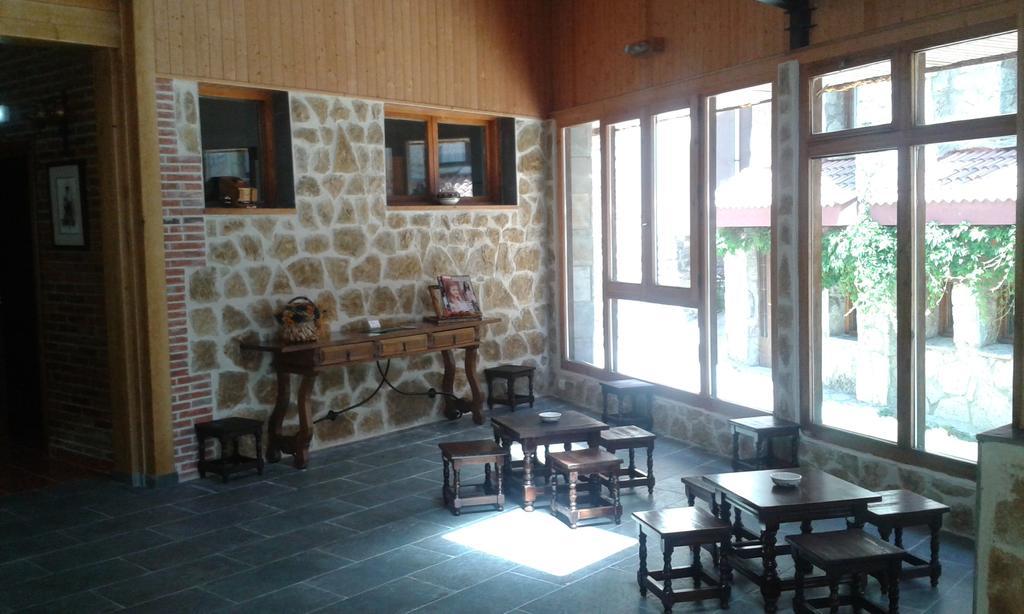 Gasthaus San Glorio Llánaves de la Reina Exterior foto